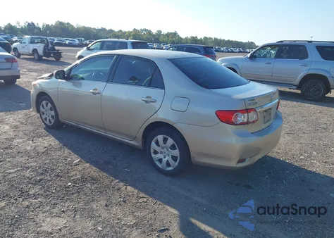 2013 Toyota Corolla Le z USA, uszkodzony, nr VIN 2T1BU4EE9DC990893